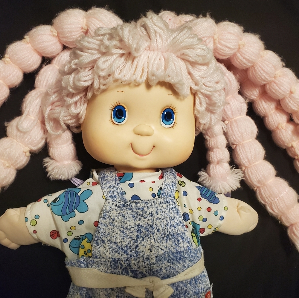Vintage tuggabows doll